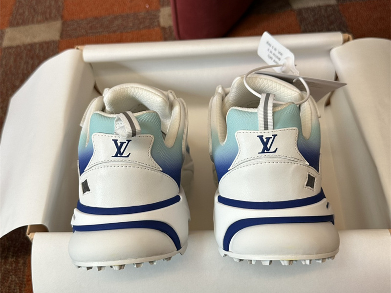 LV Runner Tatic Sneaker