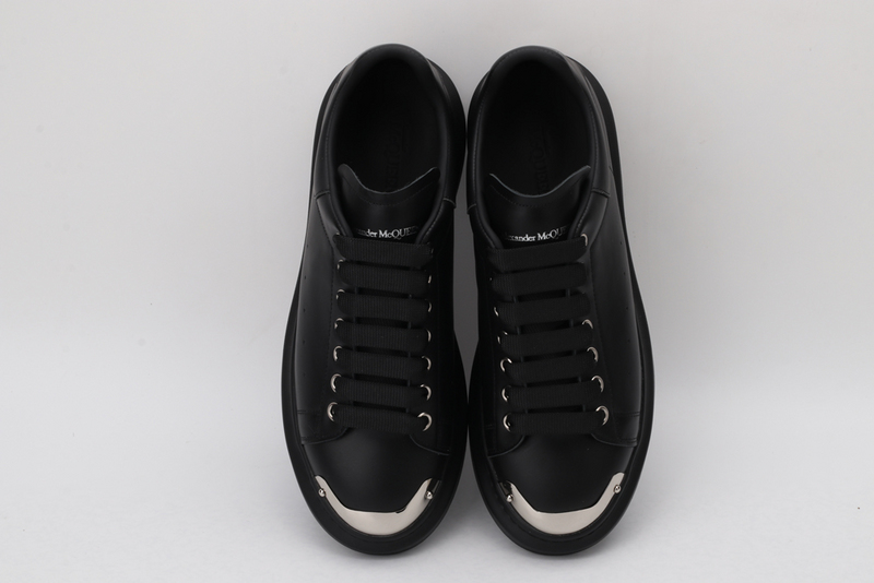 MCQUEEN OVERSIZED SNEAKER