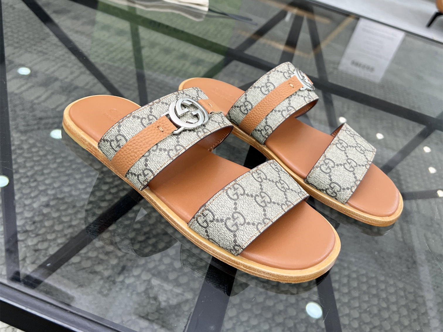 GUCCI  SLIDE (EU38-EU46)