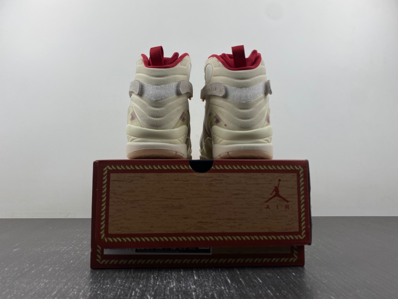 SoleFly x Air Jordan 8 Mi Casa Es Su Casa FJ2850-107