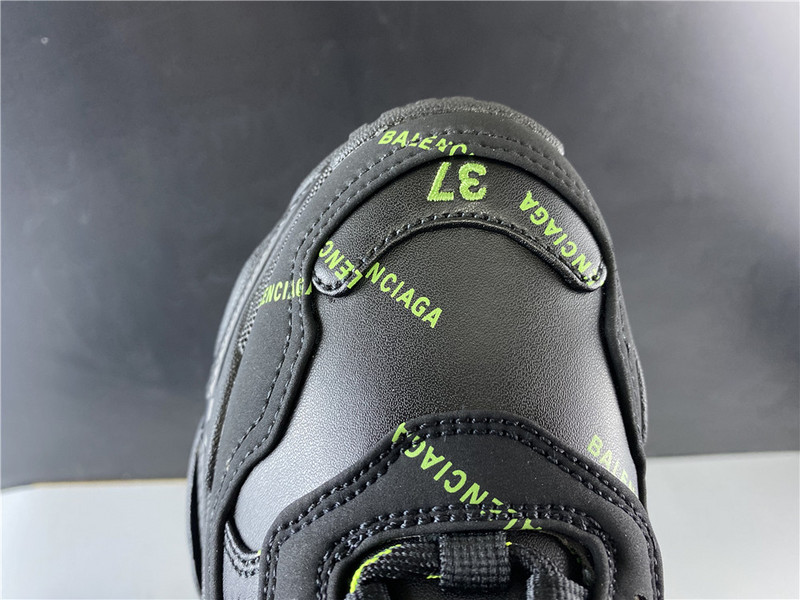 Balenciaga TRIPLE S TRAINER