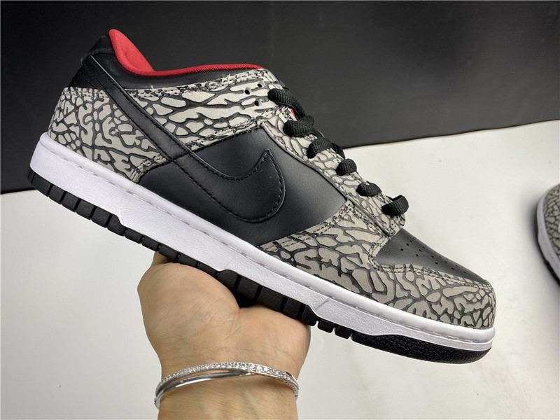 Supre* x Nike SB Dunk Low Pro