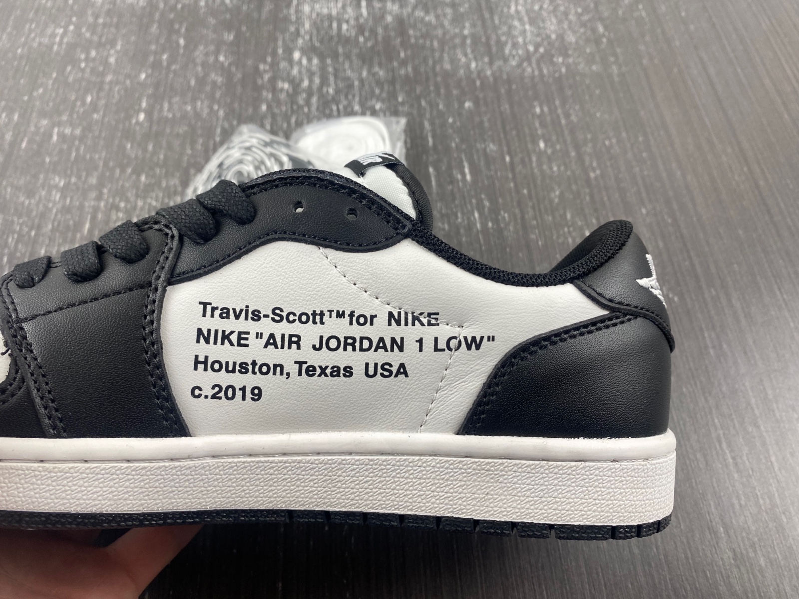 OFF-WHITE x Travis Scott x Air Jordan 1 custom