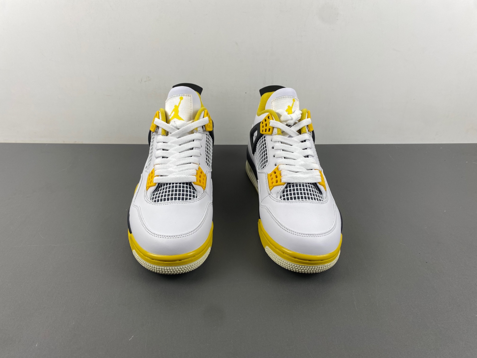 Air Jordan 4 "Vivid Sulfur" AQ9129-101