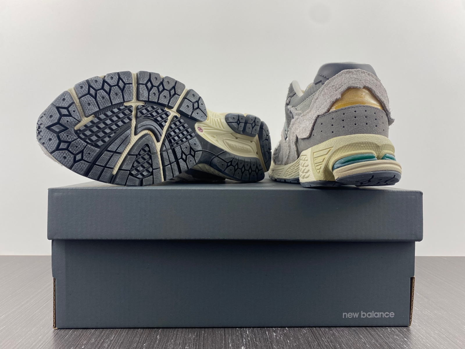 New Balance 2002R Protection Pack Rain Cloud - M2002RDA