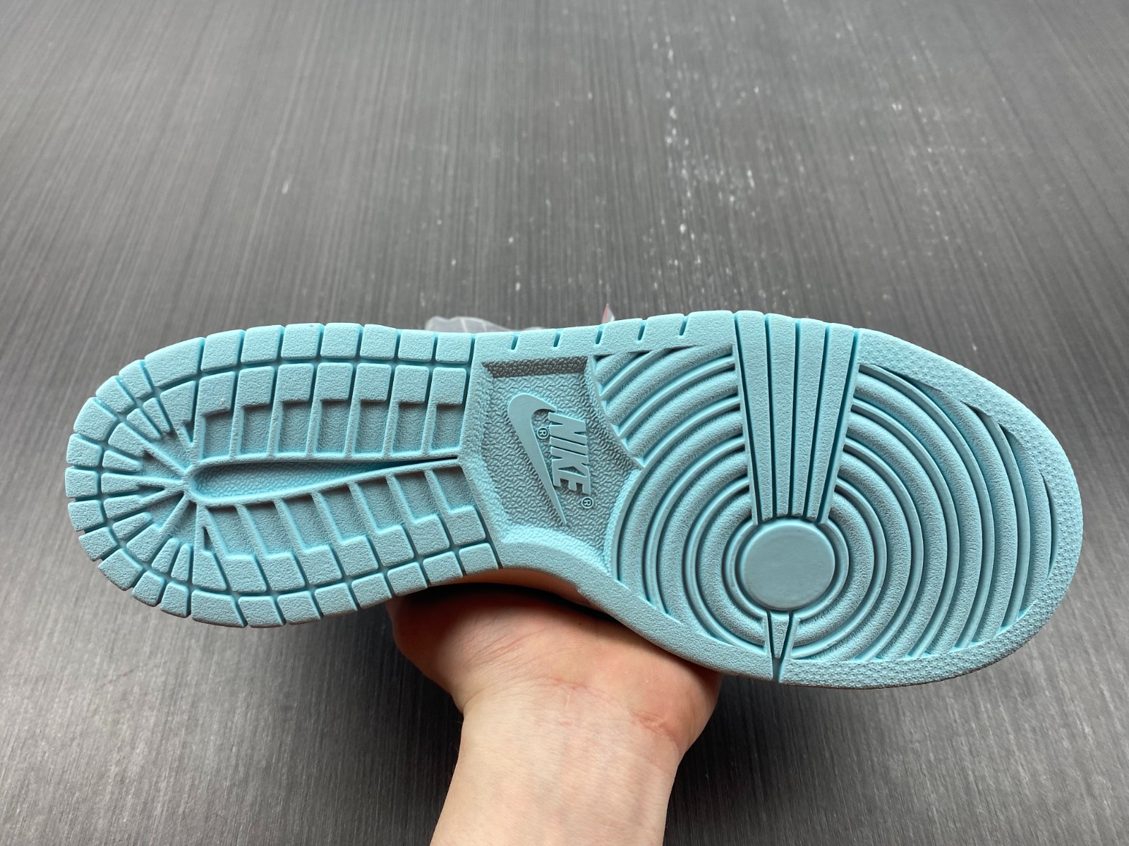 Nike Dunk Low Barber Shop DH7614-001