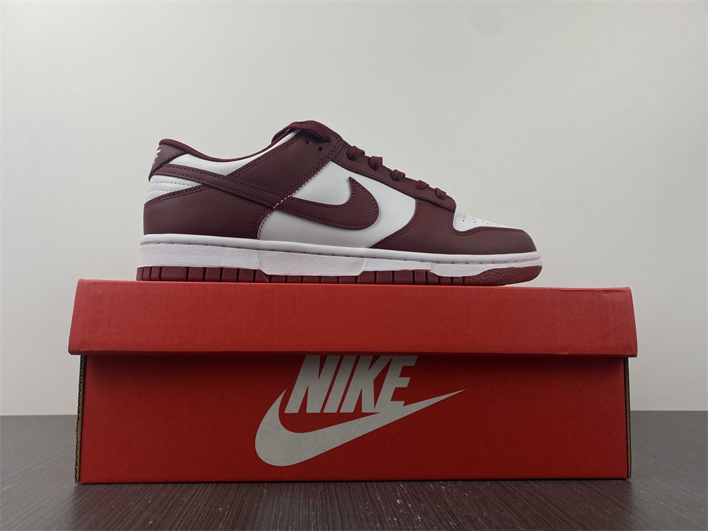 Nike Dunk Low Bordeaux DD1503-108