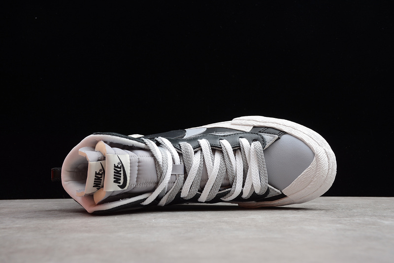 Nike Blazer Mid sacai Black Grey BV0072-002