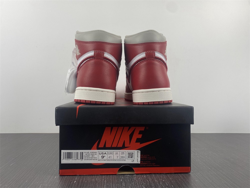 Air Jordan 1 High OG Newstalgia Chenille DJ4891-061