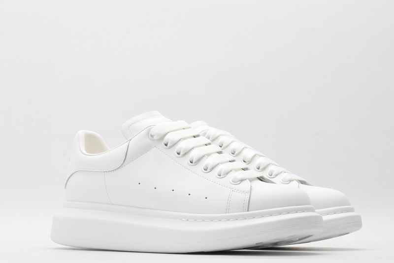 MCQUEEN OVERSIZED SNEAKER
