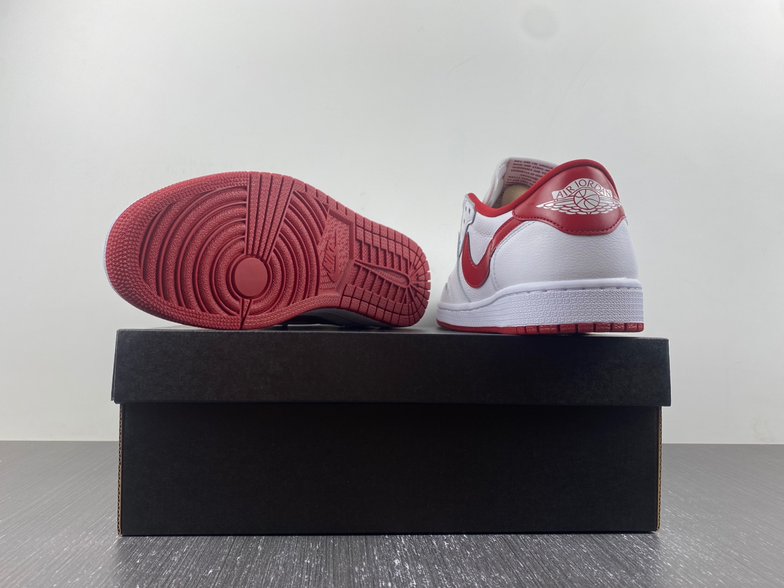 Air Jordan 1 Retro Low OG