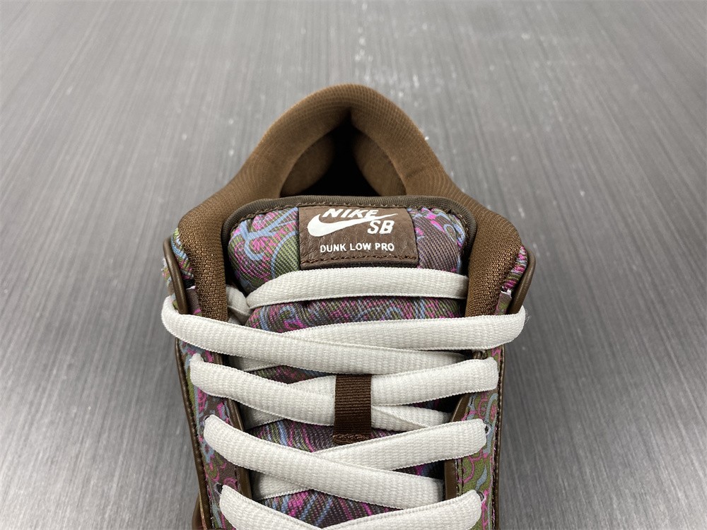Nike SB Dunk Low “Paisley” DH7534-200