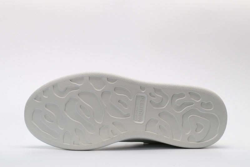 MCQUEEN OVERSIZED SNEAKER