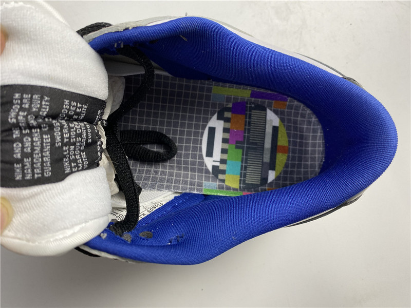 Supre* x Nike SB Dunk Low Pro