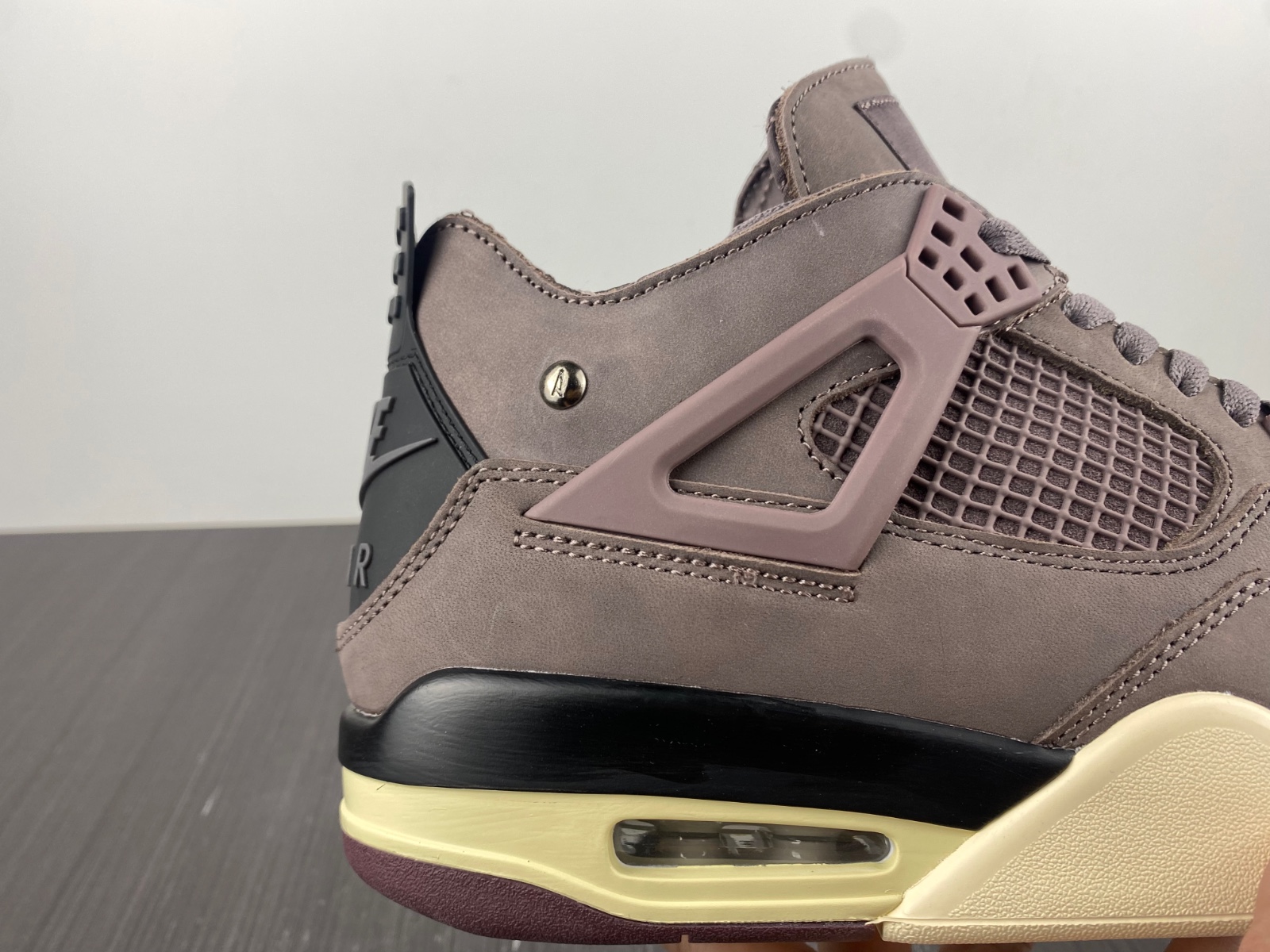 A Ma Maniére x Air Jordan 4 Violet Ore DV6773-220