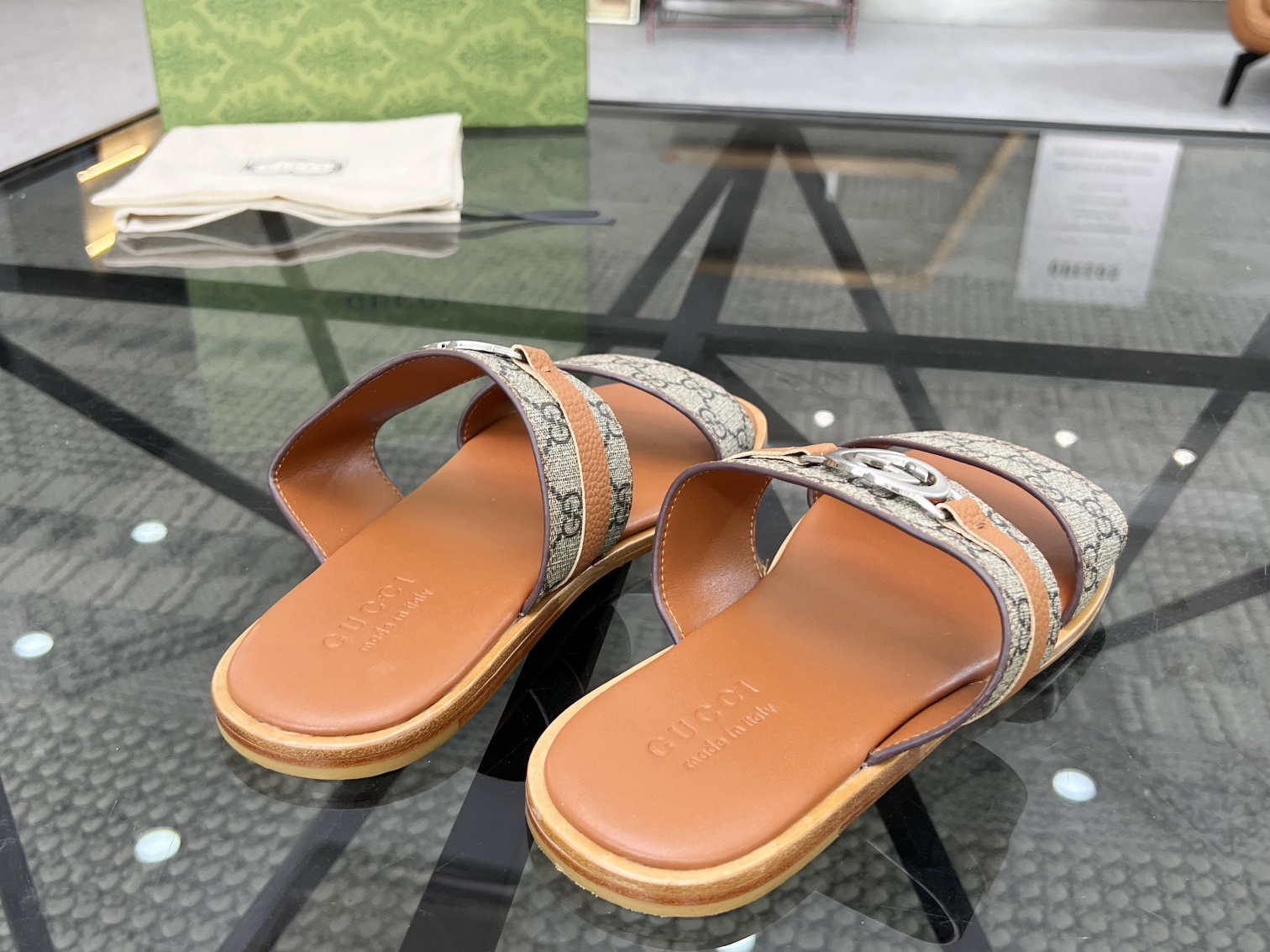 GUCCI  SLIDE (EU38-EU46)