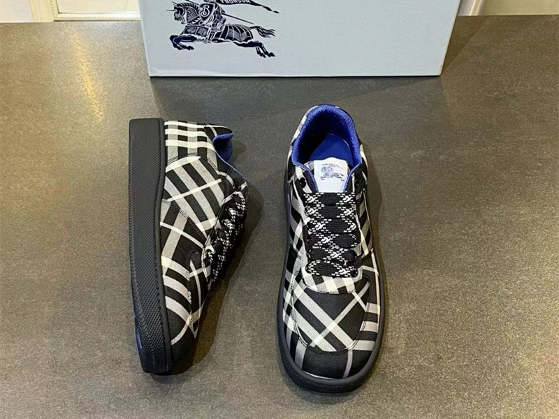Burberry Check Terrace Sneakers BBR--3006