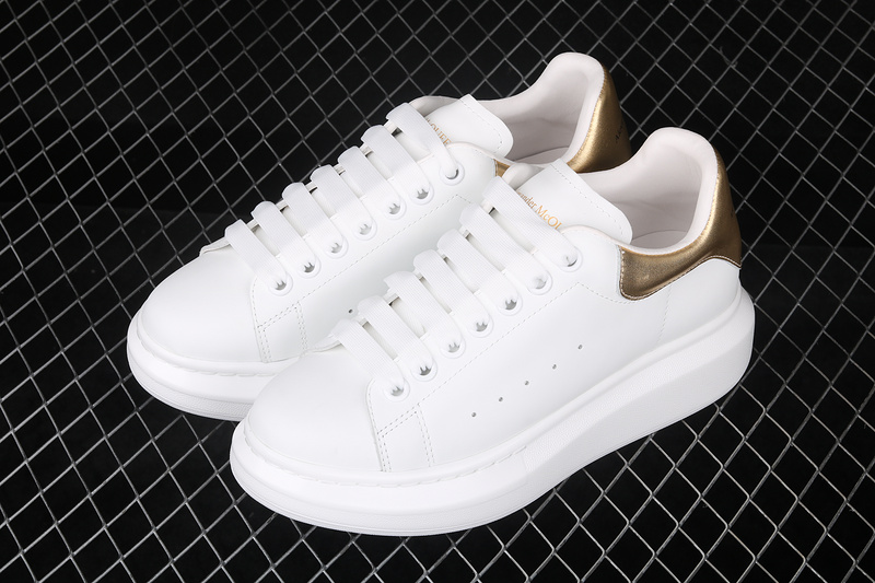 MCQUEEN OVERSIZED SNEAKER