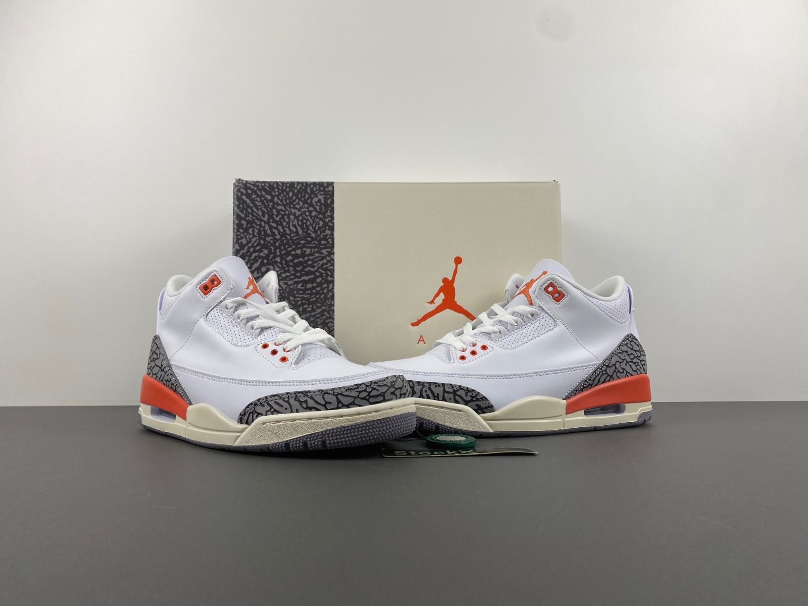 Air Jordan 3 Retro