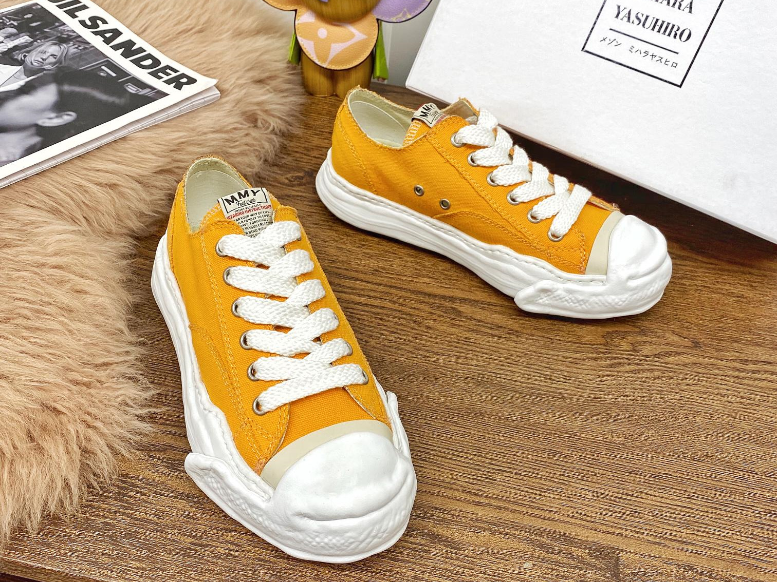 Maison Mihara Yasuhiro Low-Top Sneakers MMY-011