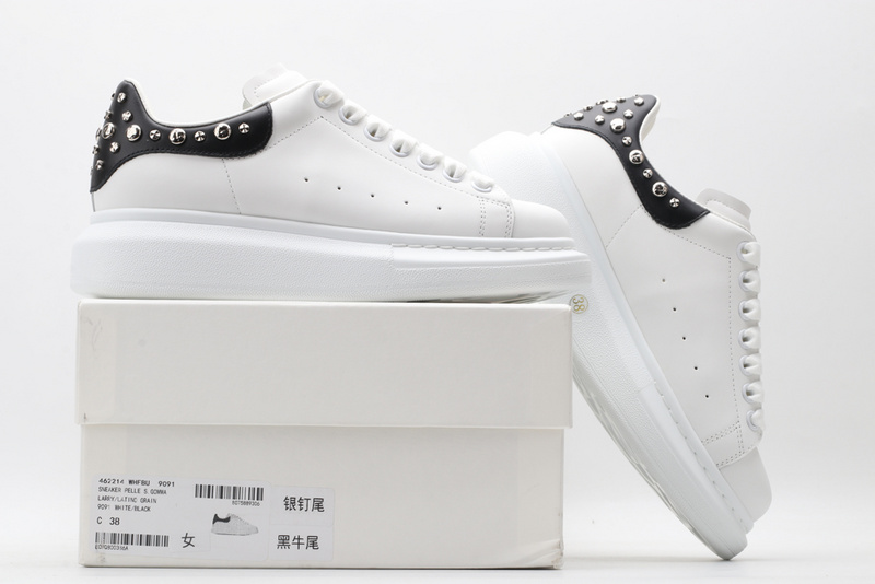 MCQUEEN OVERSIZED SNEAKER