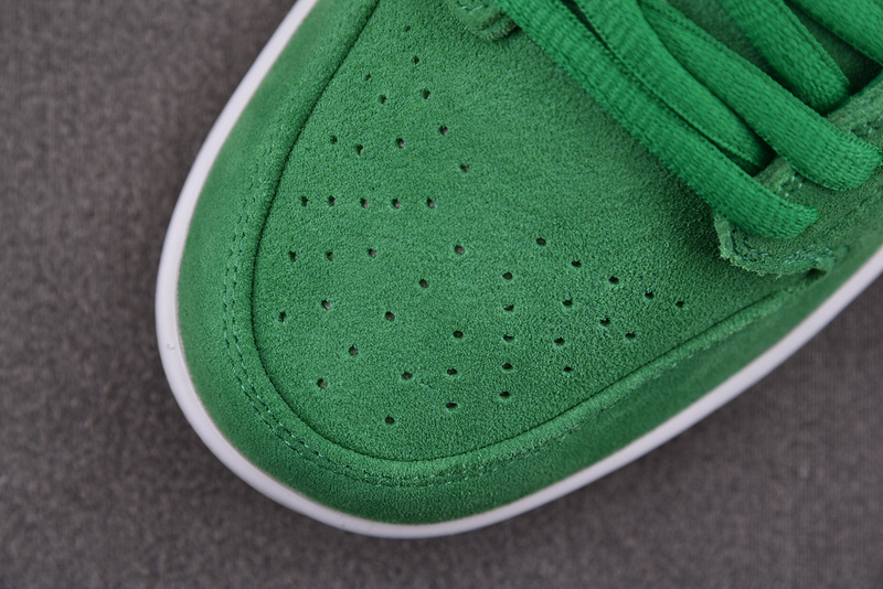 Nike SB Dunk Low St. Patrick