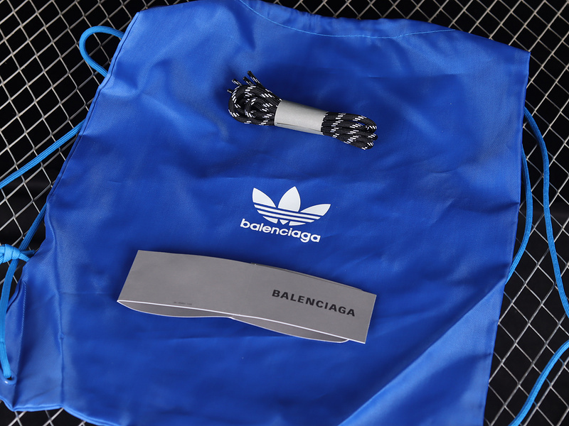 Balenciaga TRIPLE S TRAINER