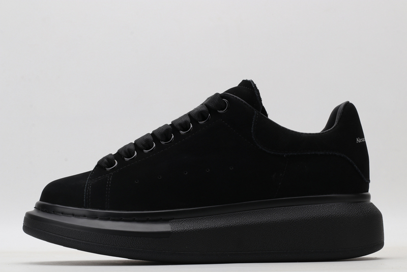 MCQUEEN OVERSIZED SNEAKER