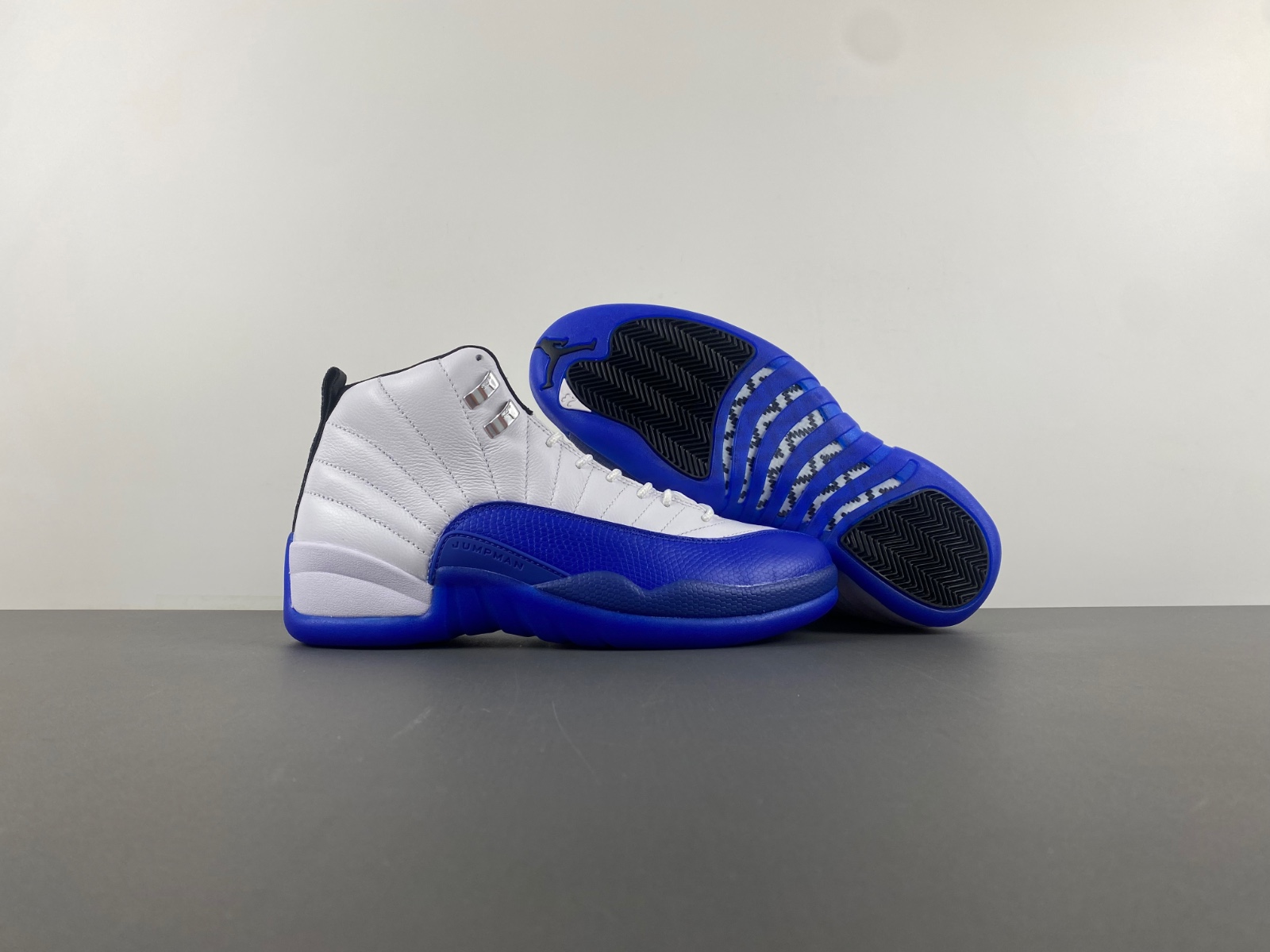 Jordan 12 Retro Blueberry    CT8013-140