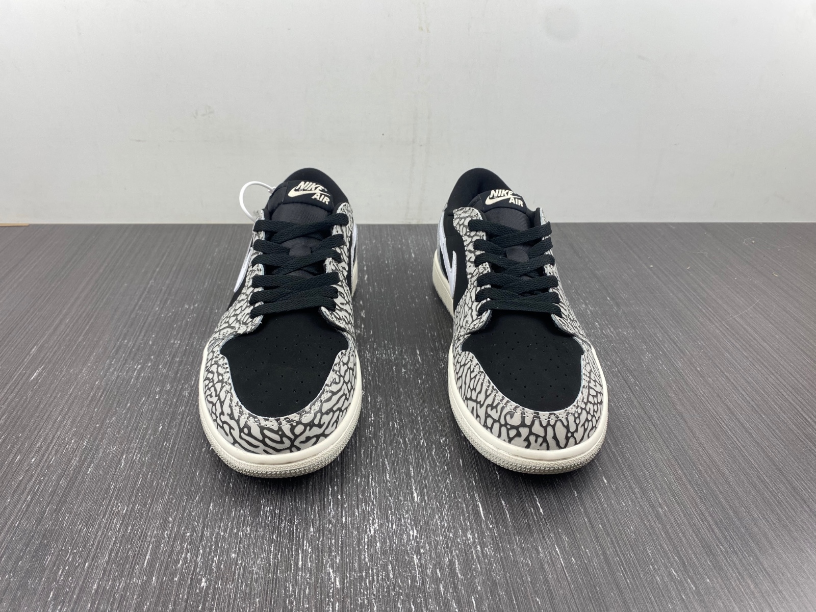 Air Jordan 1 Low OG "Black Cement" CZ0790-001