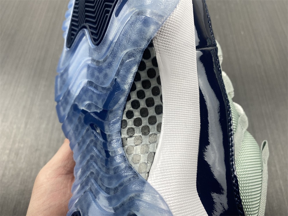 Air  Jordan 11 Retro Low Georgetown 528895-007