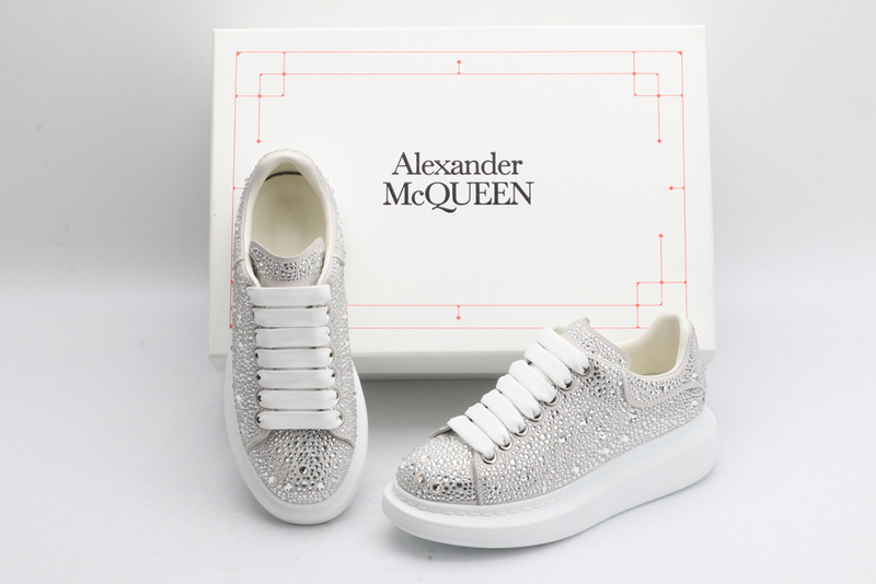 MCQUEEN OVERSIZED SNEAKER