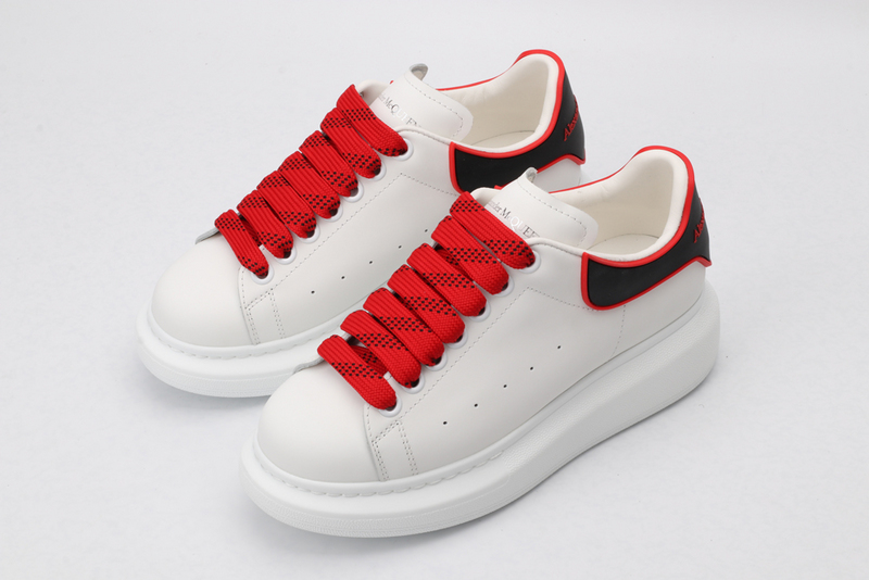 MCQUEEN OVERSIZED SNEAKER