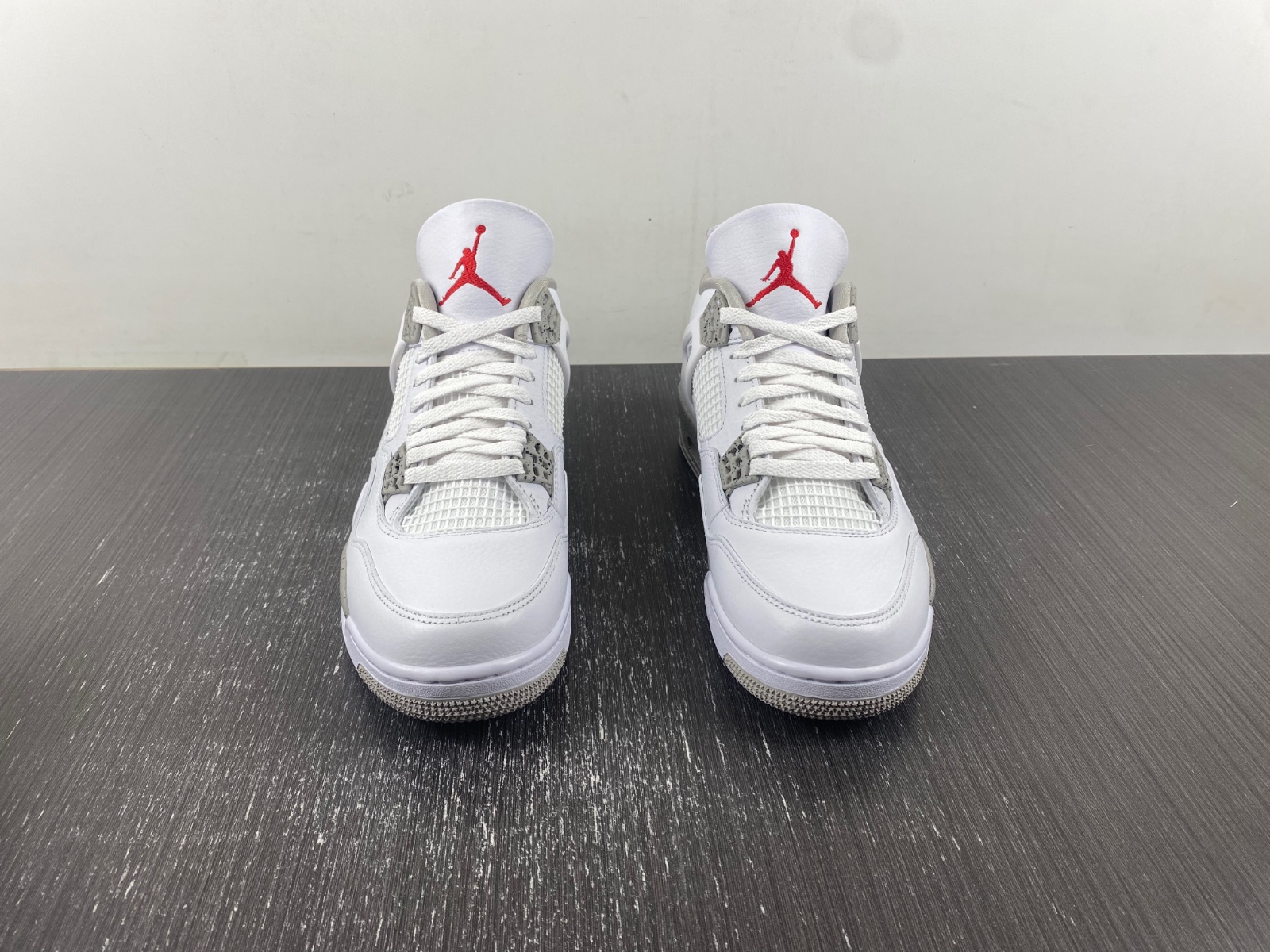 Air Jordan 4 "White Oreo" CT8527-100