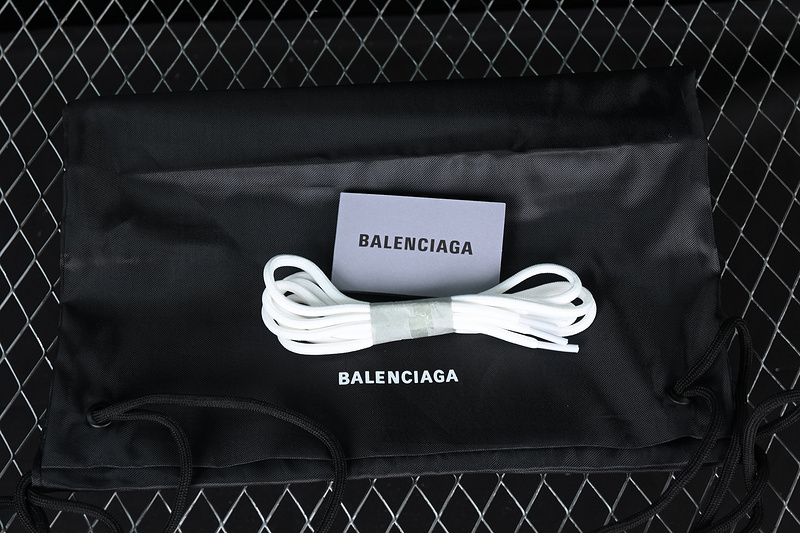 Balenciaga TRIPLE S TRAINER