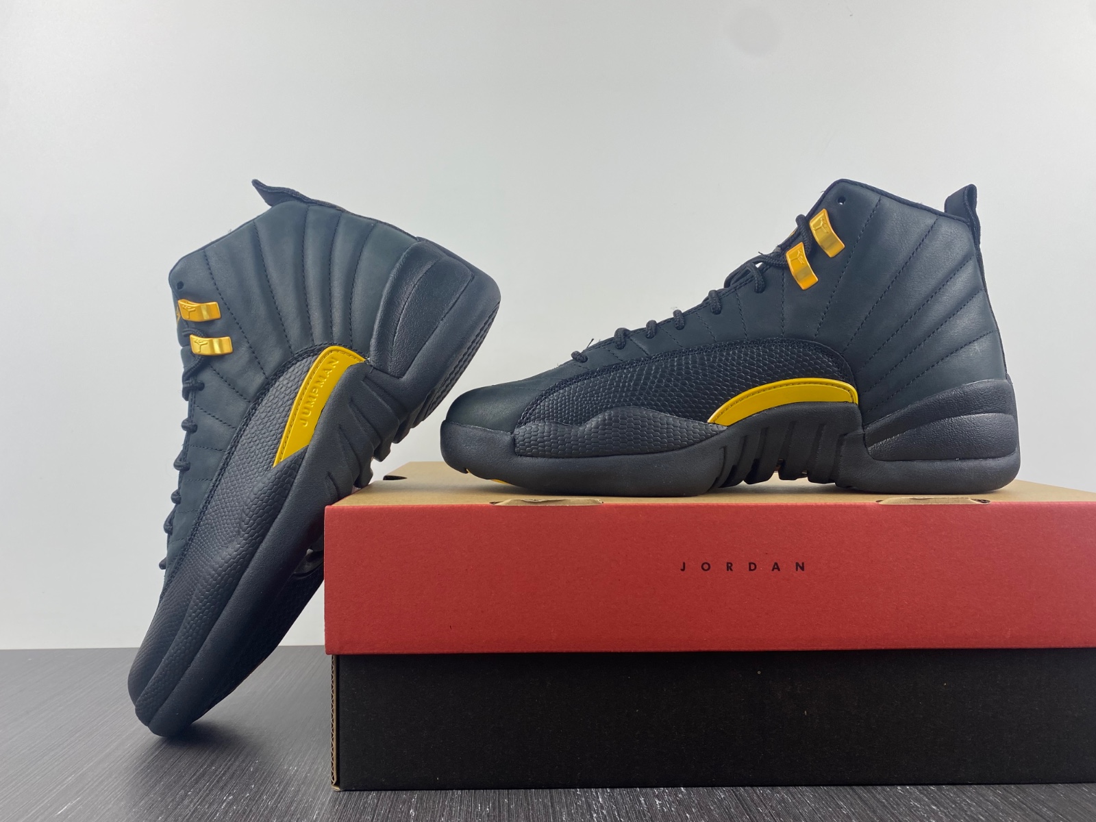 Air Jordan 12 Retro