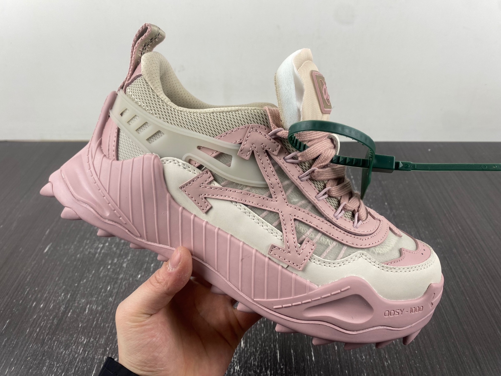 OW C/O​ ODSY-1000 SNEAKERS