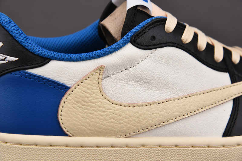 Travis Scott Fragment Air Jordan 1 Low DM7866-140