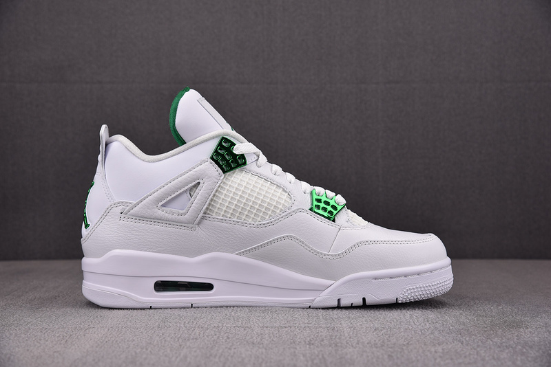 Air Jordan 4 "Metallic Green" CT8527-113