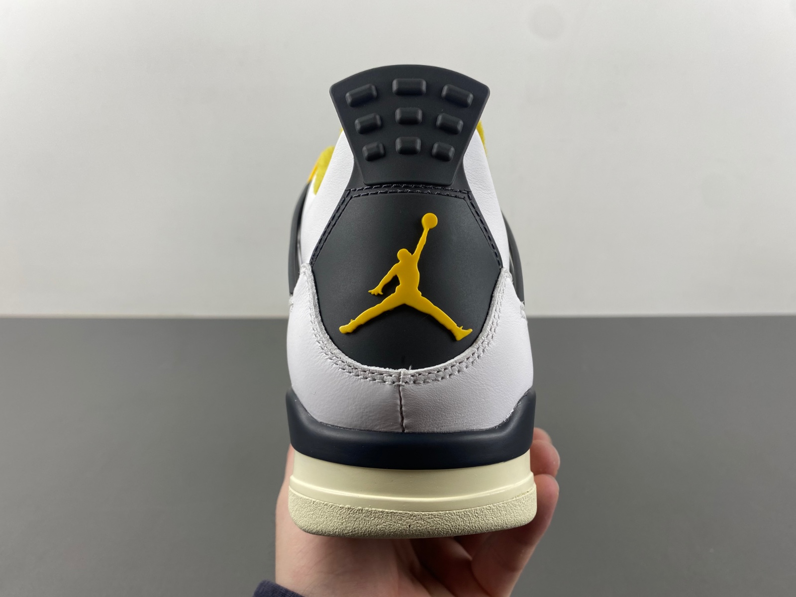 Air Jordan 4 "Vivid Sulfur" AQ9129-101