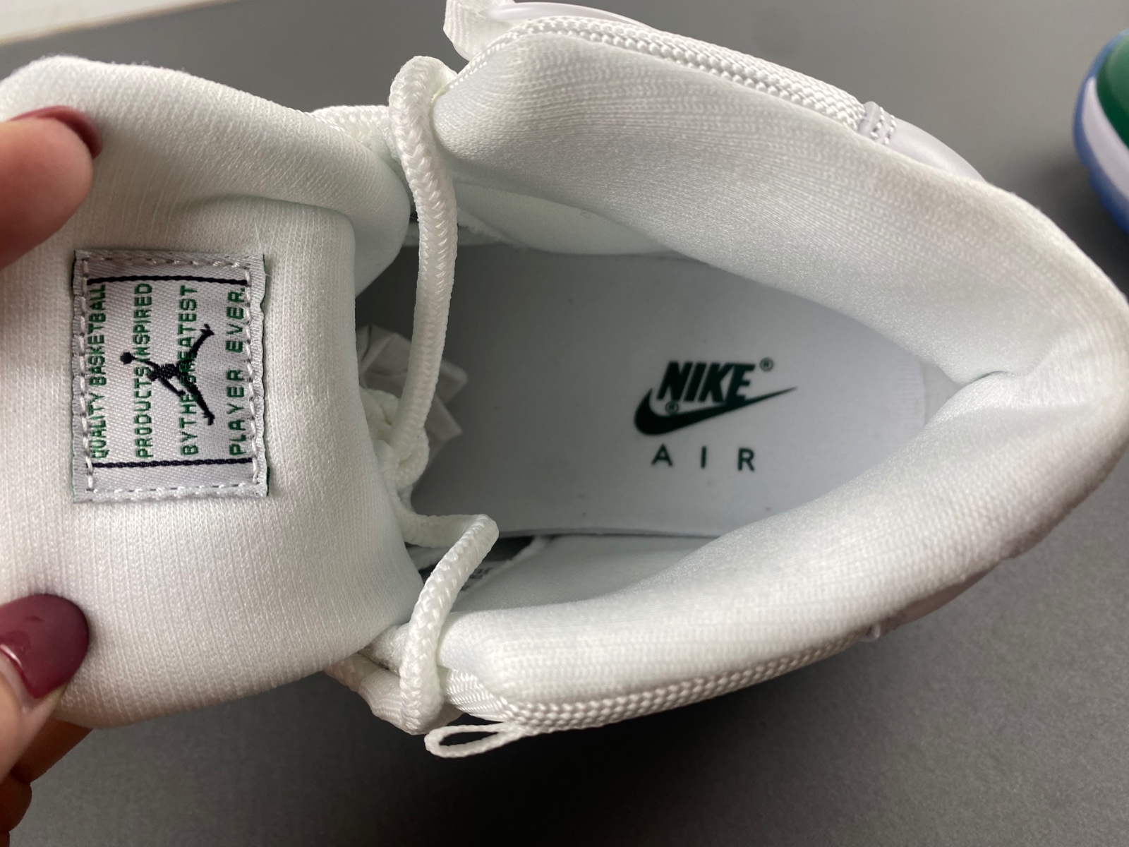 Air Jordan 11  CT8012-113