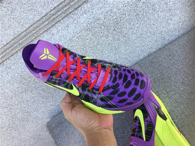 Nike Zoom Kobe 7 Supreme X