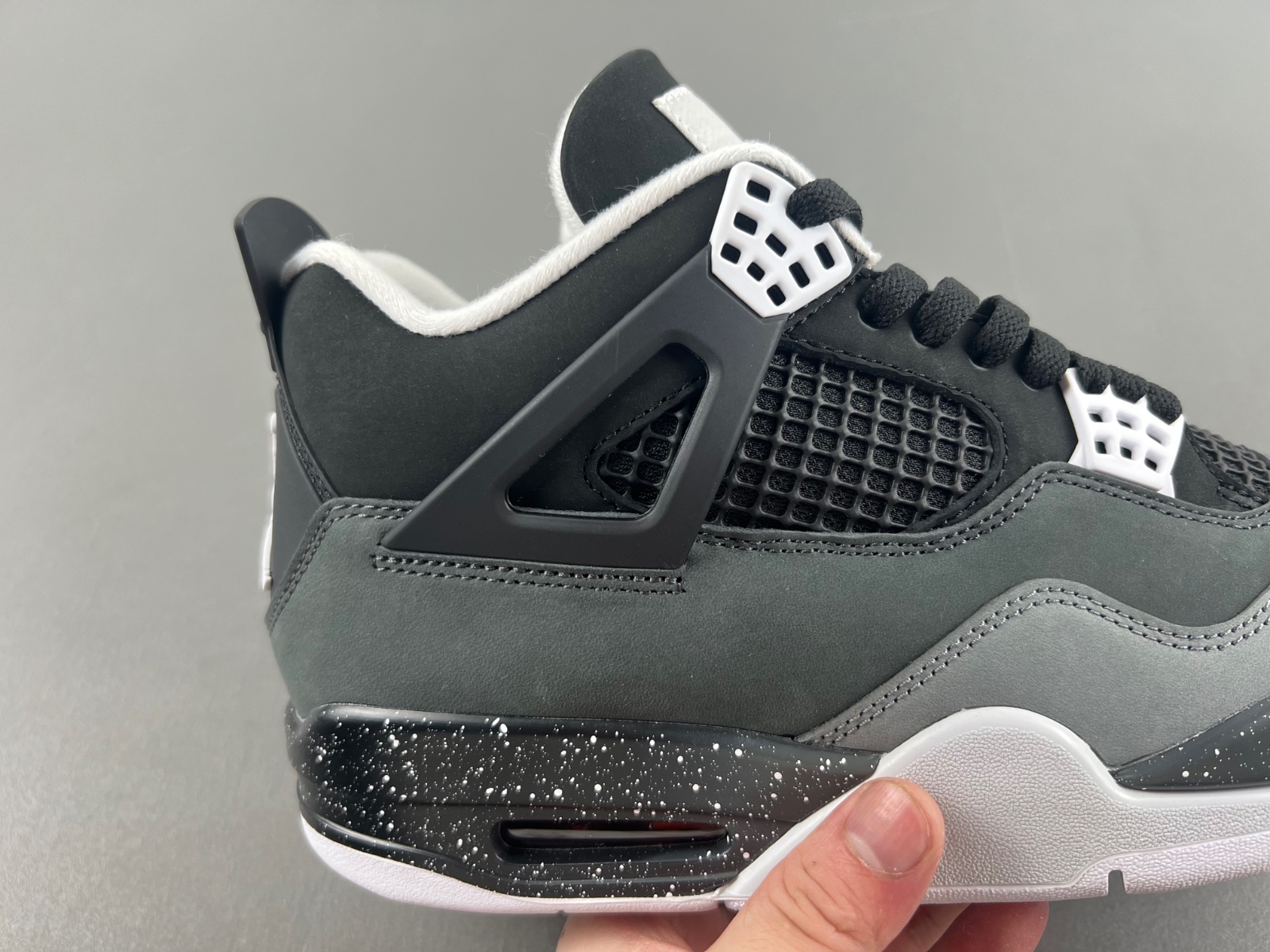 Air Jordan 4 “Fear" FQ8138-002