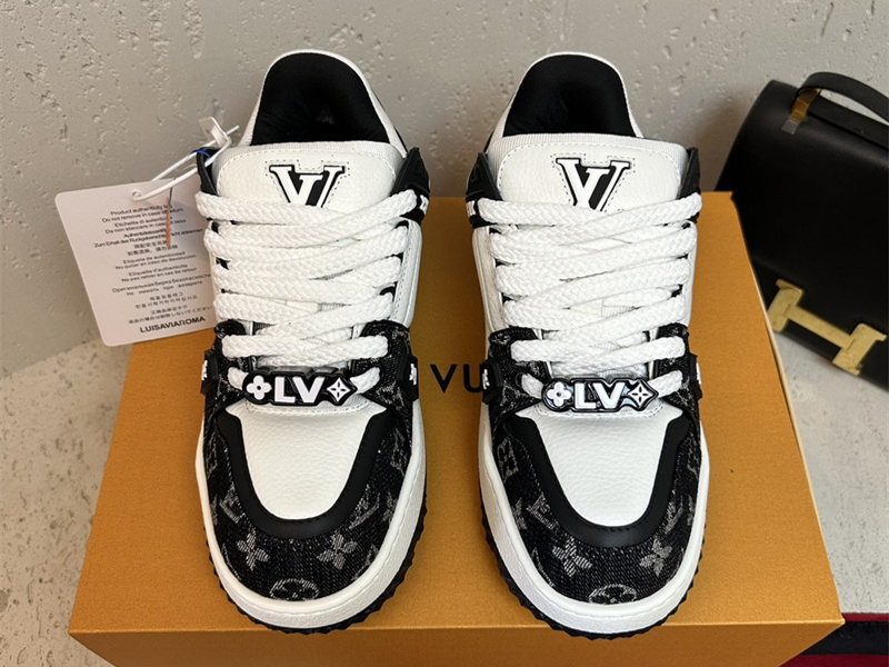 LV Trainer Maxi Sneaker