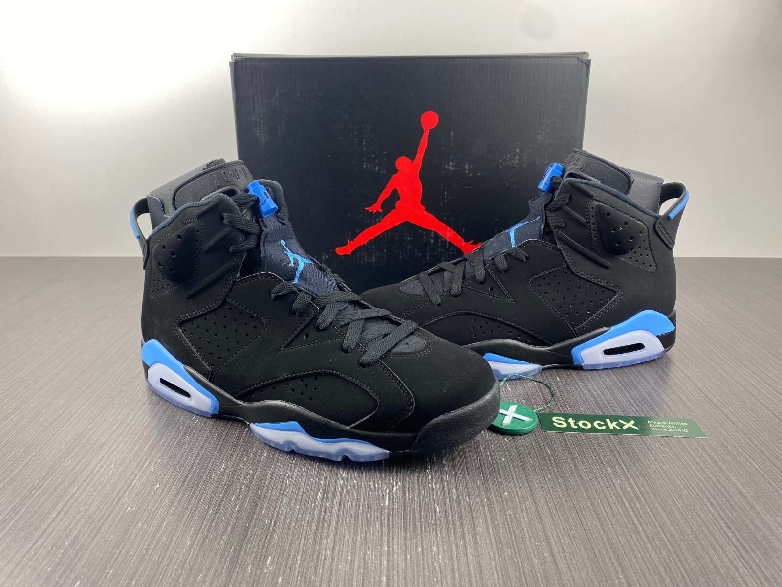 Air Jordan 6 Retro
