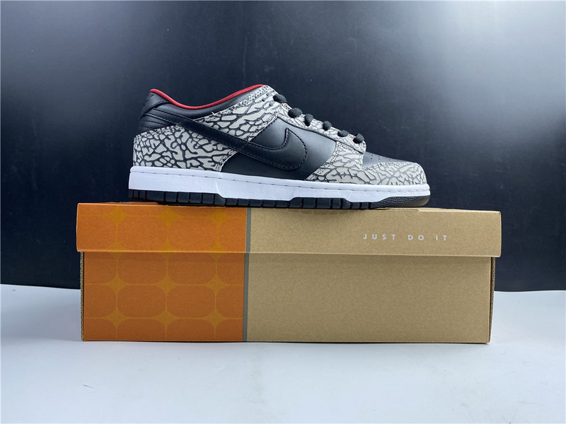 Supre* x Nike SB Dunk Low Pro
