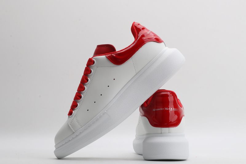 MCQUEEN OVERSIZED SNEAKER