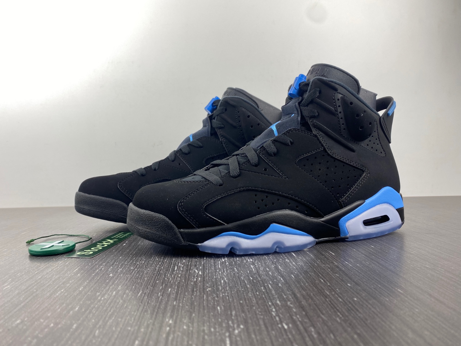 Air Jordan 6 Retro