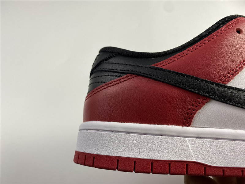 Nike SB Dunk Low Chicago BQ6817-600