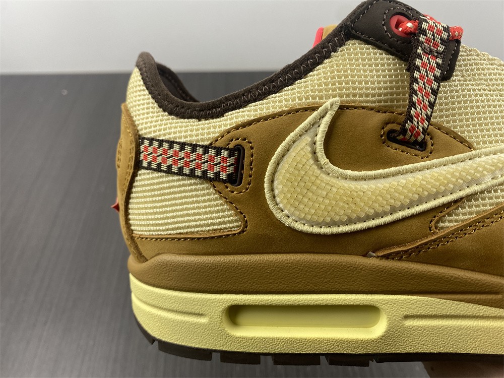 Travis Scott Nike Air Max 1 DO9392-701